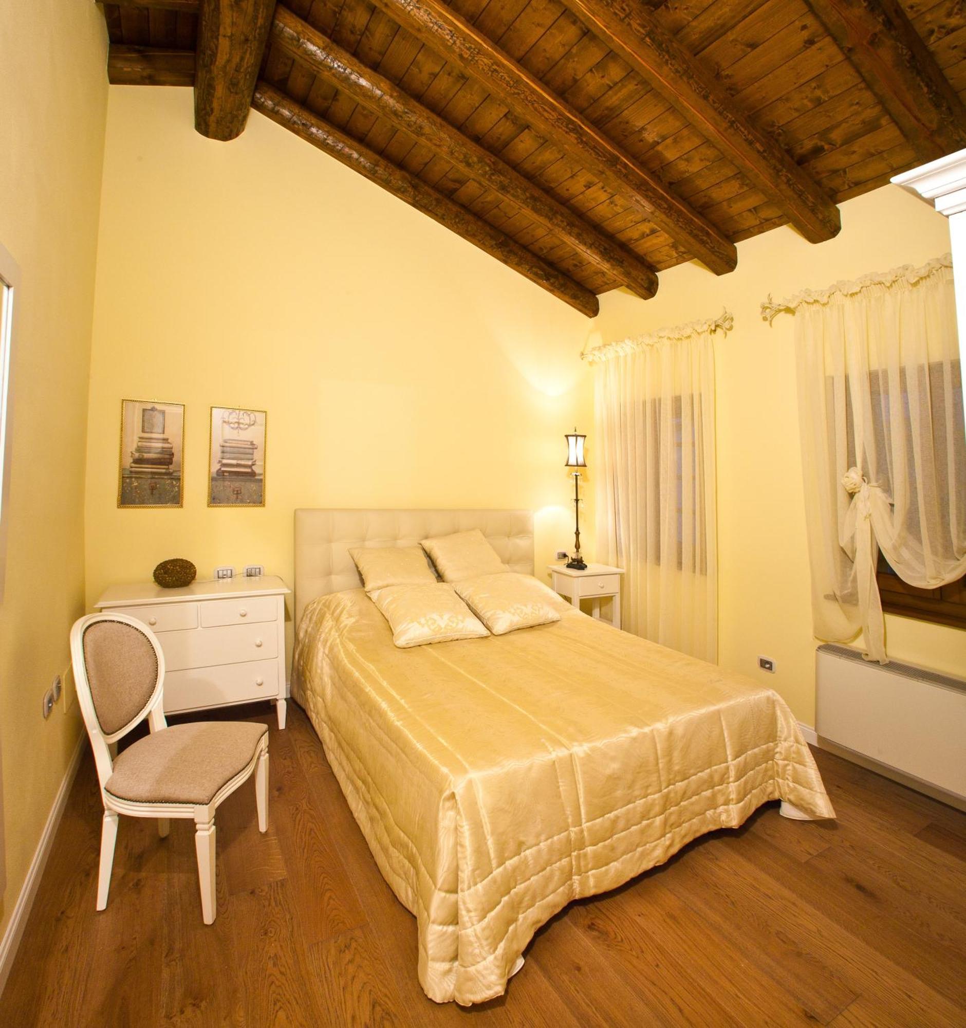 Wine Resort Luisa Mariano del Friuli Bagian luar foto