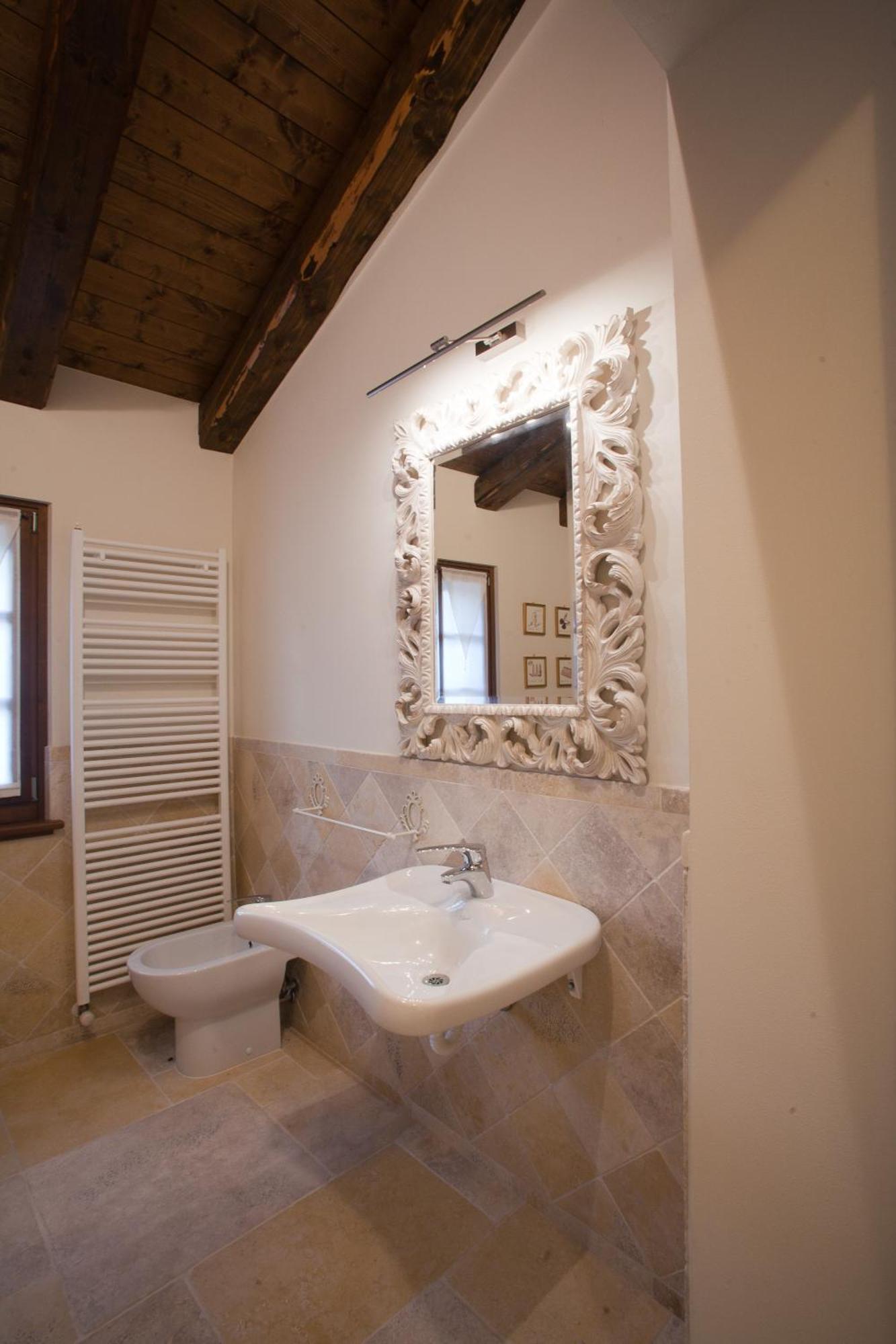 Wine Resort Luisa Mariano del Friuli Bagian luar foto