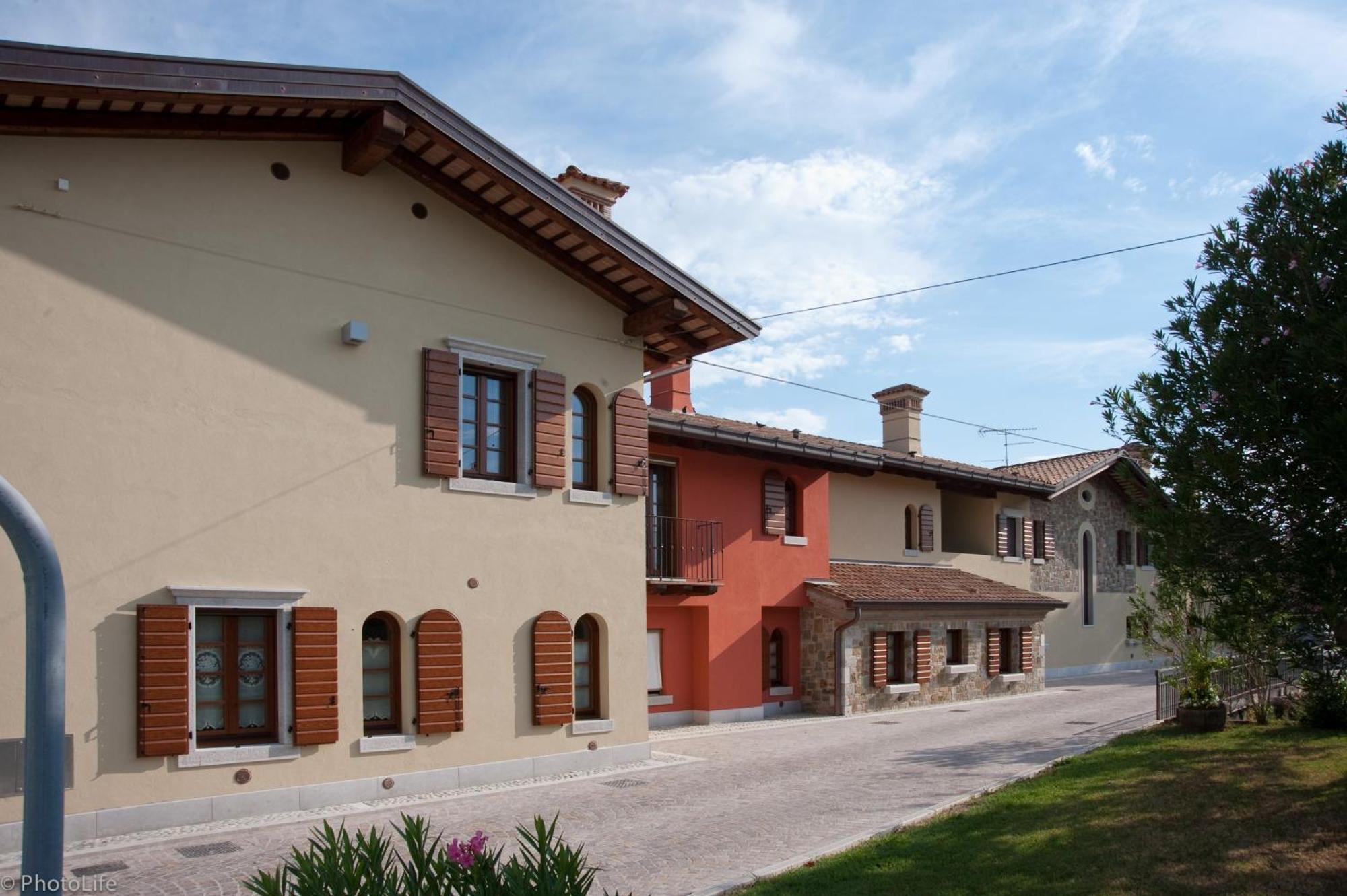 Wine Resort Luisa Mariano del Friuli Bagian luar foto